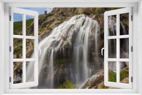 Fototapeta Naklejka Na Ścianę Okno 3D - CHORRERA DE LITUEROS