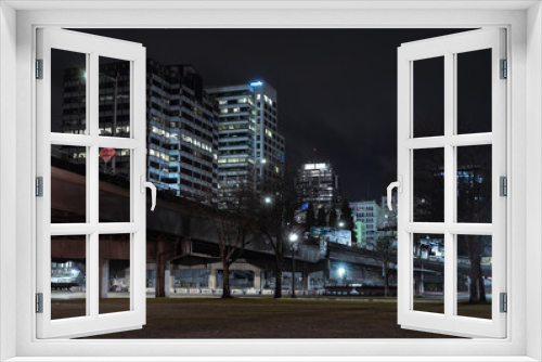 Fototapeta Naklejka Na Ścianę Okno 3D - night time view of Portland Oregon