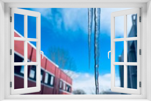 Fototapeta Naklejka Na Ścianę Okno 3D - 氷柱、冬、雪、建物