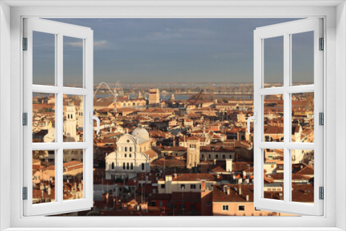 Fototapeta Naklejka Na Ścianę Okno 3D - Venice city view. Sunny evening in beautiful Italian city. Romantic holydays destinations concept. 