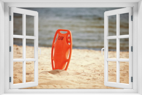 Fototapeta Naklejka Na Ścianę Okno 3D - Lifeguard beach rescue equipment