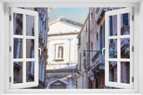Fototapeta Naklejka Na Ścianę Okno 3D - Beautiful view of the streets of Venice, Italy