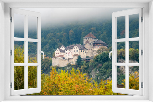 Fototapeta Naklejka Na Ścianę Okno 3D - Vaduz Castle in Liechtenstein