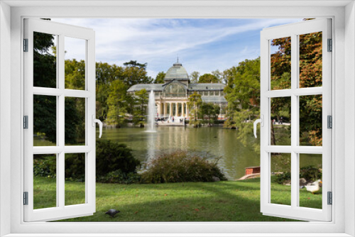Fototapeta Naklejka Na Ścianę Okno 3D - Palacio de Cristal del Retiro, Buen Retiro Park, Madrid, Spain