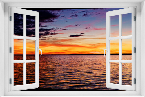 Fototapeta Naklejka Na Ścianę Okno 3D - Colorful Sunset at Sea