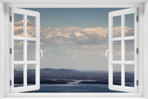 Fototapeta Naklejka Na Ścianę Okno 3D - View from a Mountain in Maine with water below