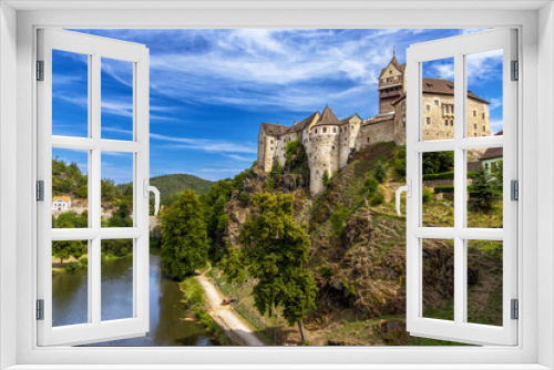 Fototapeta Naklejka Na Ścianę Okno 3D - Czech republic, old castle Loket on the highlands of the river Eger near Karlovy Vary