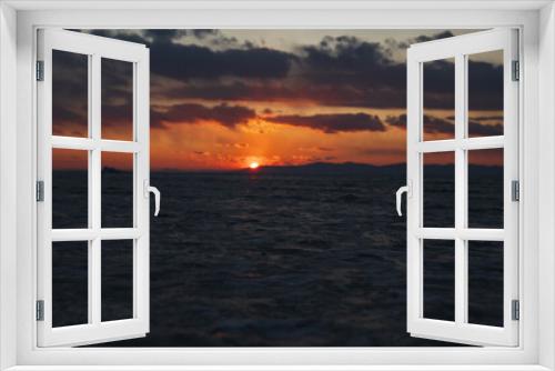 Fototapeta Naklejka Na Ścianę Okno 3D - sunset over the horizon