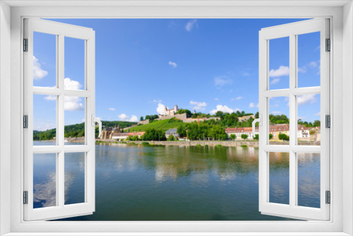 Fototapeta Naklejka Na Ścianę Okno 3D - The Marienberg fortress and the Main river in Würzburg, Germany