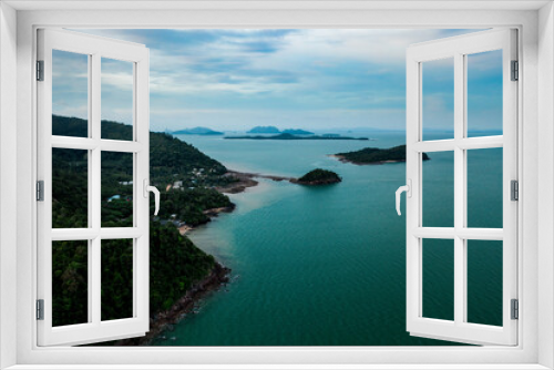 Fototapeta Naklejka Na Ścianę Okno 3D - Coast of Koh Lanta island in Thailand and Andaman sea