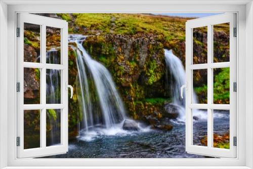 Fototapeta Naklejka Na Ścianę Okno 3D - Kirkjufellsfoss waterfall, Iceland