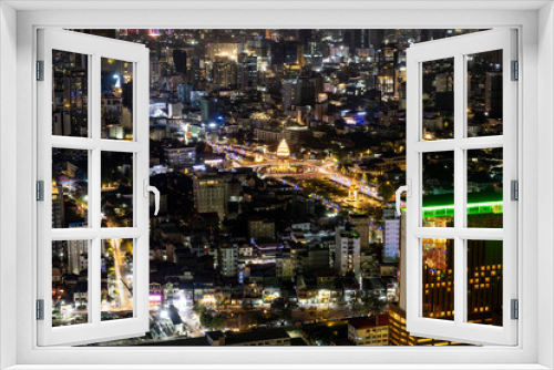 Fototapeta Naklejka Na Ścianę Okno 3D - Vue aérienne et panoramique de Phnom Penh au crépuscule