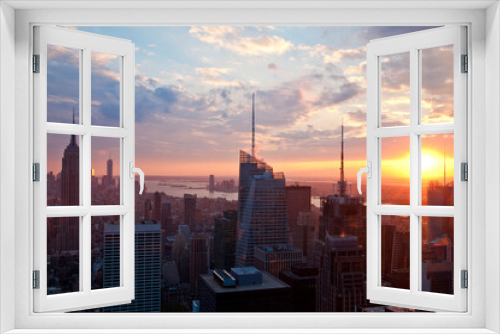 Fototapeta Naklejka Na Ścianę Okno 3D - High angle view of Manhattan in New York City.