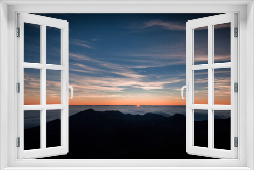 Fototapeta Naklejka Na Ścianę Okno 3D - Haleakala sunrise