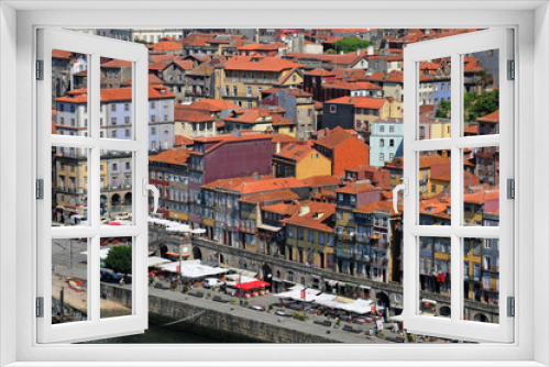 Fototapeta Naklejka Na Ścianę Okno 3D - Portugal, the old historical houses in Porto