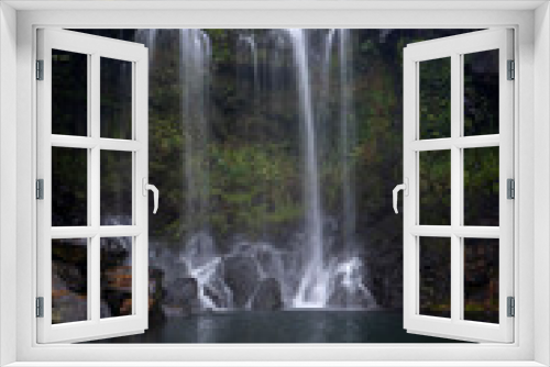 Fototapeta Naklejka Na Ścianę Okno 3D - waterfall water flow and lake