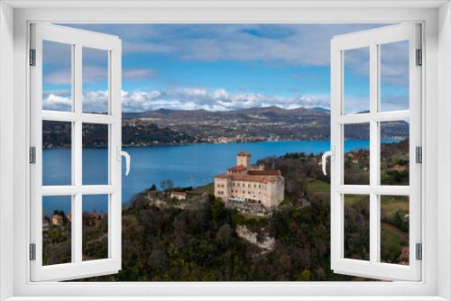 Fototapeta Naklejka Na Ścianę Okno 3D - view of the historic Borromea Castle near Angera on the shroes of Lake Maggiore