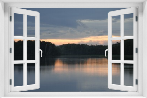 Fototapeta Naklejka Na Ścianę Okno 3D - Sunset over the lake