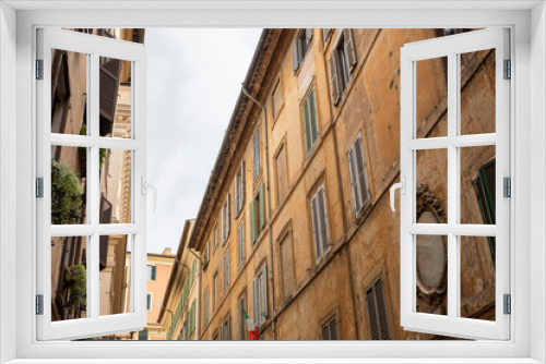 Fototapeta Naklejka Na Ścianę Okno 3D - Residential building facade in downtown of Rome, Italy.