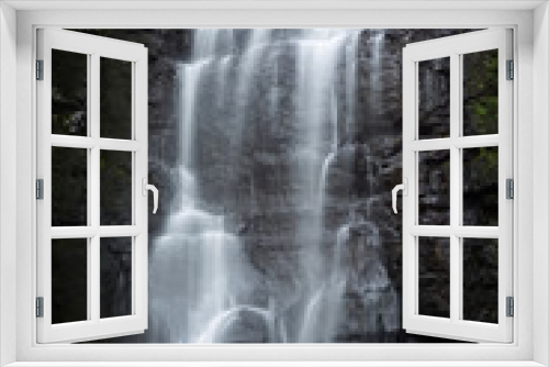 Fototapeta Naklejka Na Ścianę Okno 3D - Waterfall Peak District