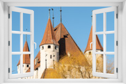 Fototapeta Naklejka Na Ścianę Okno 3D - Beautiful Thun castle in the city center in Switzerland