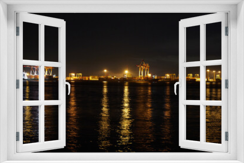 Fototapeta Naklejka Na Ścianę Okno 3D - 大阪湾のコンビナートの夜景