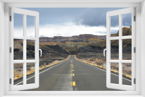 Fototapeta Naklejka Na Ścianę Okno 3D - Drive Through Scenic Byway 12 in Utah, USA Through Canyons, National Parks and Monuments, amazing landscape with cloudy sky in the afternoon