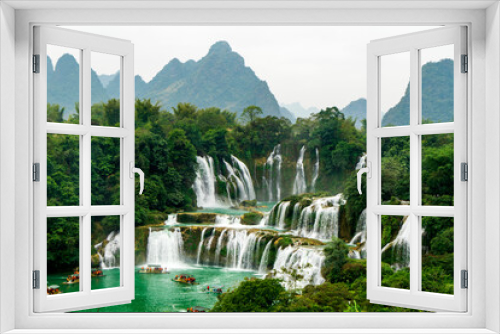 Fototapeta Naklejka Na Ścianę Okno 3D - Detian Waterfall in Guangxi, China