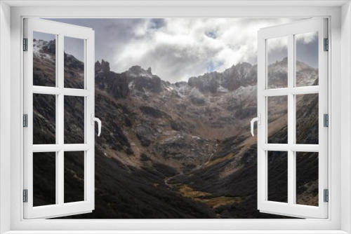 Fototapeta Naklejka Na Ścianę Okno 3D - Rocks and mountains in Refugio Frey, Bariloche, Argentina