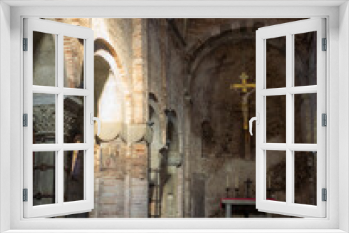 Fototapeta Naklejka Na Ścianę Okno 3D - Interior of the Church of the Saints Vitale and Agricola, Bologna