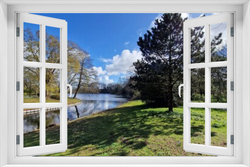 Fototapeta Naklejka Na Ścianę Okno 3D - Landscape with lake and trees in a park in spring, Netherlands.