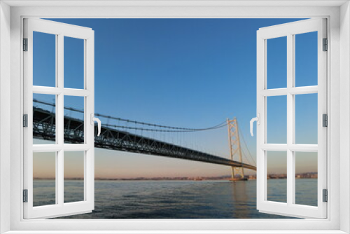 Fototapeta Naklejka Na Ścianę Okno 3D - 明石海峡大橋と水面
