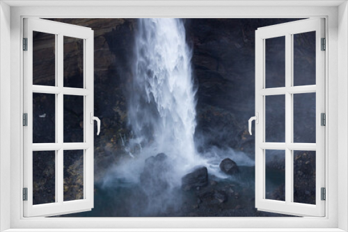 Fototapeta Naklejka Na Ścianę Okno 3D - Haifoss Waterfall in the Highlands of Iceland in Spring

