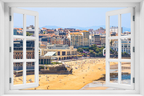 Fototapeta Naklejka Na Ścianę Okno 3D - Grande Plage and Miramar beaches in Biarritz, France