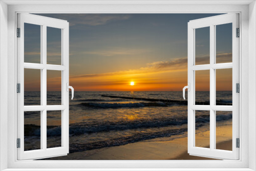 Fototapeta Naklejka Na Ścianę Okno 3D - sunset on the beach baltic sea