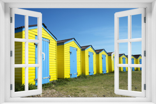Fototapeta Naklejka Na Ścianę Okno 3D - Littlehampton Beach Huts