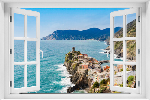 Fototapeta Naklejka Na Ścianę Okno 3D - Scenic view of ocean and Vernazza village located in Cinque Terre, Italy
