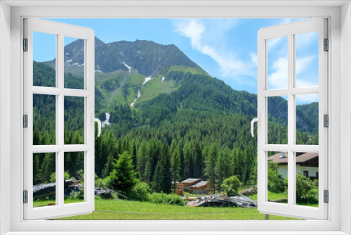 Fototapeta Naklejka Na Ścianę Okno 3D - Südtirol bei Bruneck in Italien
