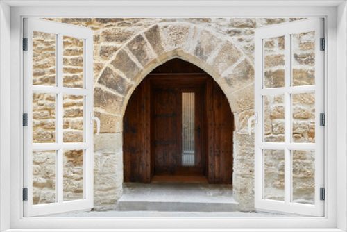 Fototapeta Naklejka Na Ścianę Okno 3D - pointed arch at the entrance door 