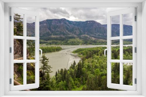 Fototapeta Naklejka Na Ścianę Okno 3D - Beautiful view at the Columbia River from the Beacon Rock, Washington