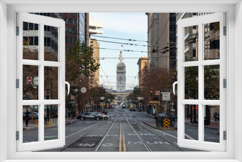 Fototapeta Naklejka Na Ścianę Okno 3D - Market Street and Ferry Building in San Francisco