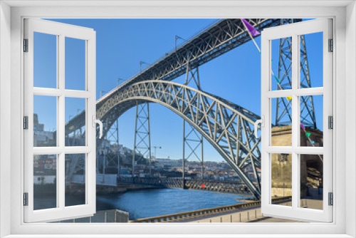 Fototapeta Naklejka Na Ścianę Okno 3D - View of Dom Luis I bridge at Porto, Portugal