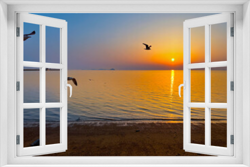 Fototapeta Naklejka Na Ścianę Okno 3D - colorful sunset view on the sea 