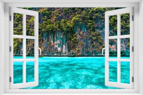 Fototapeta Naklejka Na Ścianę Okno 3D - Beautiful crystal clear sea