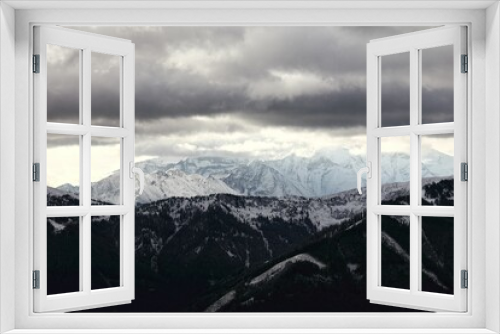 Fototapeta Naklejka Na Ścianę Okno 3D - Mesmerizing view of beautiful snow-capped mountains in Salzburg, Austria