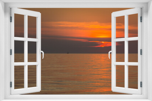 Fototapeta Naklejka Na Ścianę Okno 3D - sunset over the Baltic sea