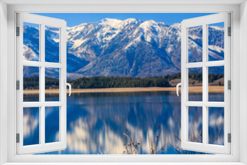 Fototapeta Naklejka Na Ścianę Okno 3D - peaceful moment at lake
