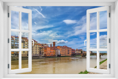 Fototapeta Naklejka Na Ścianę Okno 3D - Ponte Vecchio over Arno river in Florence, Italy