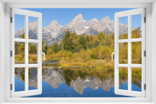 Fototapeta Naklejka Na Ścianę Okno 3D - Beautiful Reflection Landscape in the Tetons in Autumn