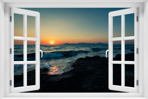 Fototapeta Naklejka Na Ścianę Okno 3D - sunset at the beach in kos